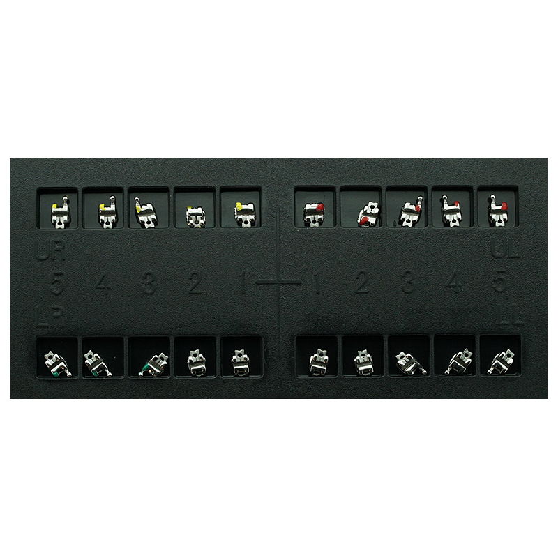 Self-ligating metal bracket (Tasuta kohaletoimetamine Eestisse) Self-ligating metal bracket (Tasuta kohaletoimetamine Eestisse)